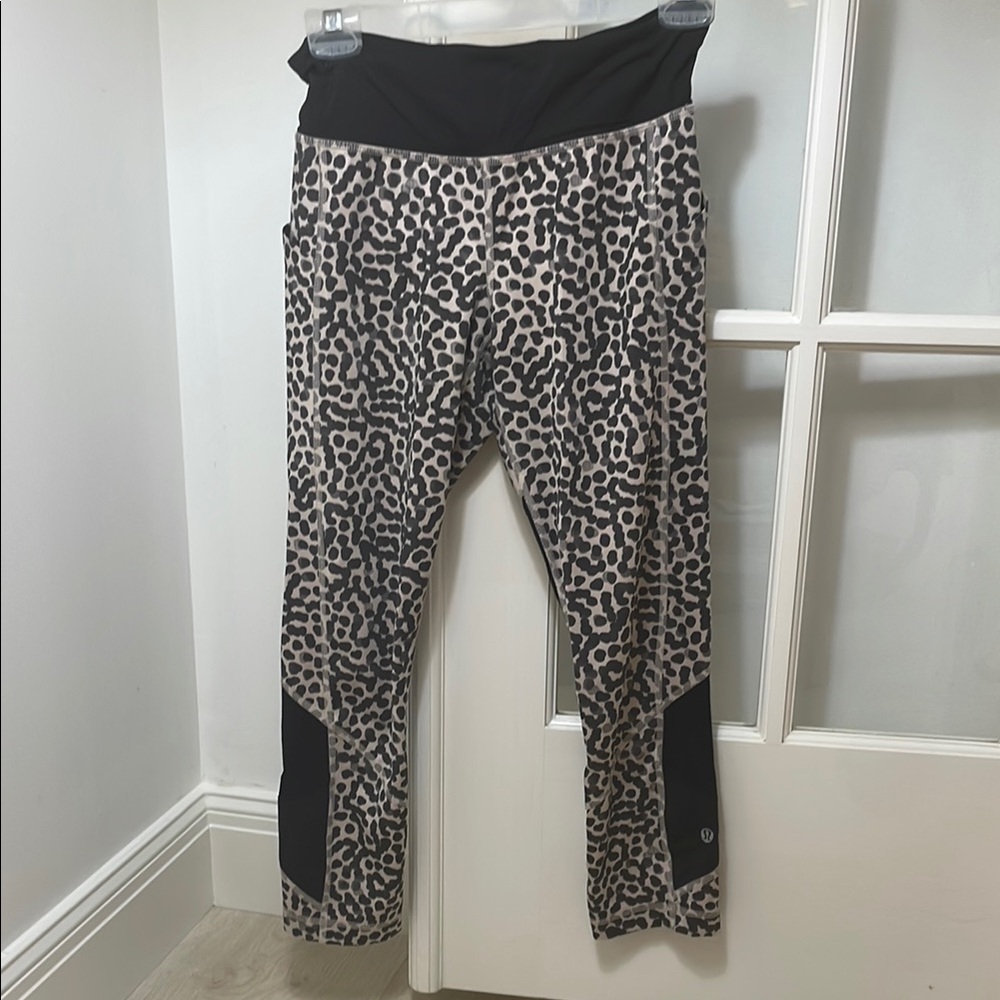 Lululemon Leopard Print Leggings